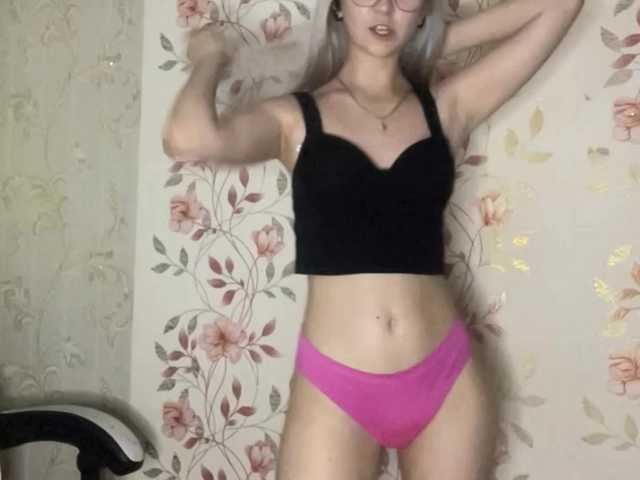 NickiCreagh live cam on BongaCams