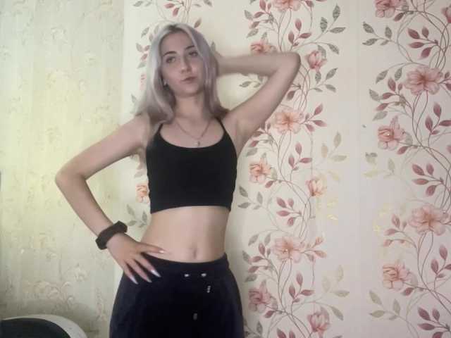 NickiCreagh live cam on BongaCams