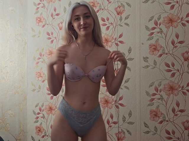 NickiCreagh live cam on BongaCams