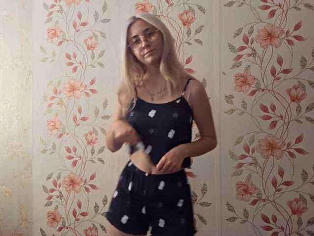 NickiCreagh live cam on BongaCams