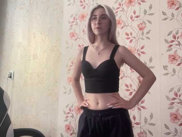 NickiCreagh live cam on BongaCams