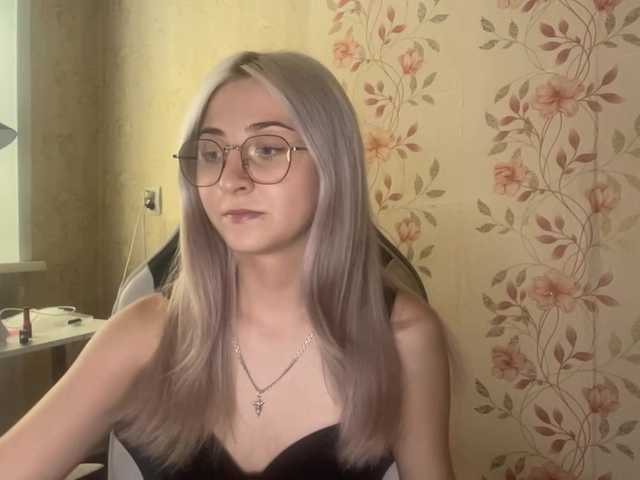 NickiCreagh live cam on BongaCams