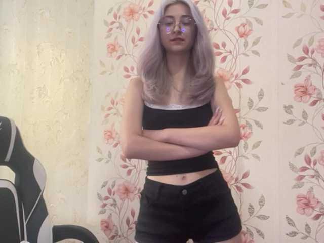 NickiCreagh live cam on BongaCams