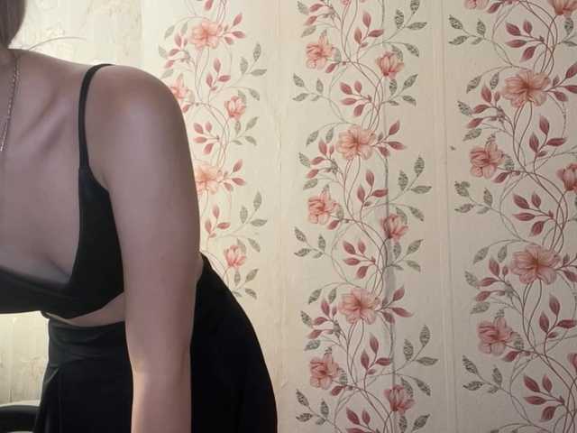 NickiCreagh live cam on BongaCams