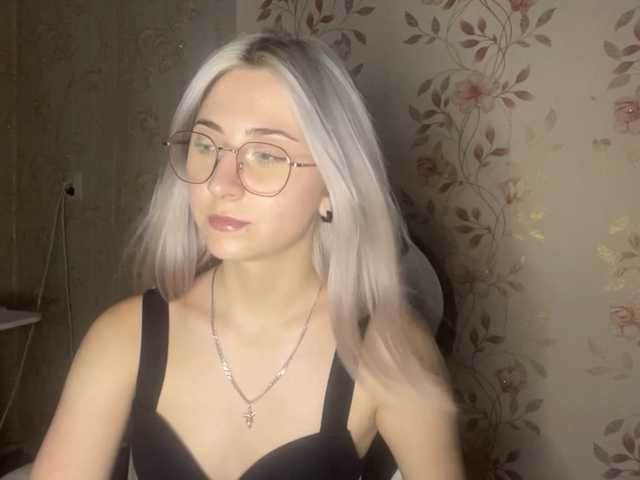 NickiCreagh live cam on BongaCams