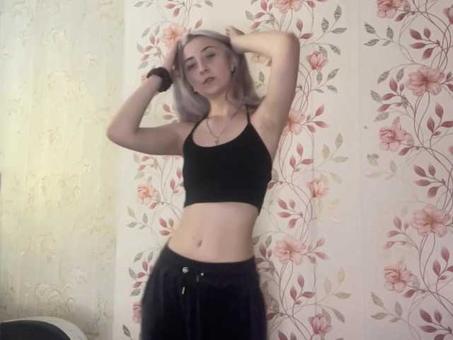 NickiCreagh live cam on BongaCams