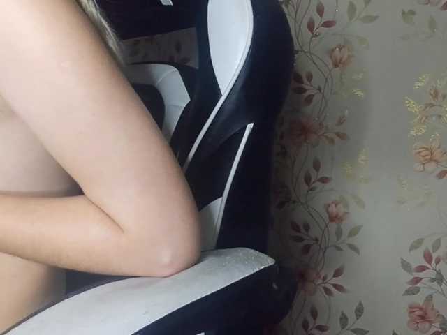 NickiCreagh live cam on BongaCams