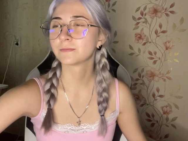 NickiCreagh live cam on BongaCams