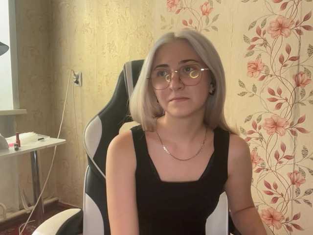 NickiCreagh live cam on BongaCams