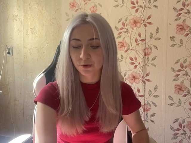 NickiCreagh live cam on BongaCams