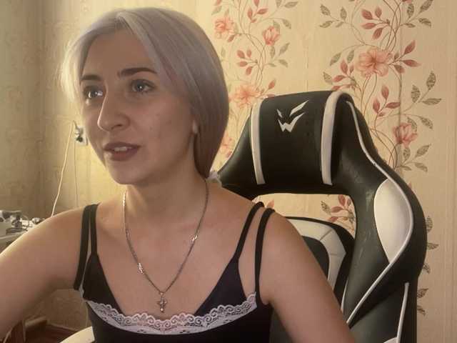 NickiCreagh live cam on BongaCams