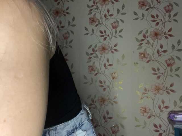 NickiCreagh live cam on BongaCams