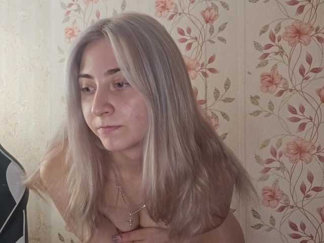 NickiCreagh live cam on BongaCams