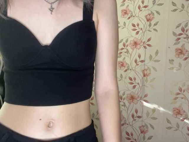 NickiCreagh live cam on BongaCams