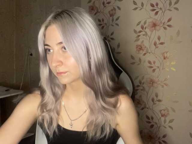 NickiCreagh live cam on BongaCams