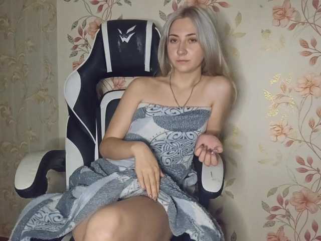 NickiCreagh live cam on BongaCams