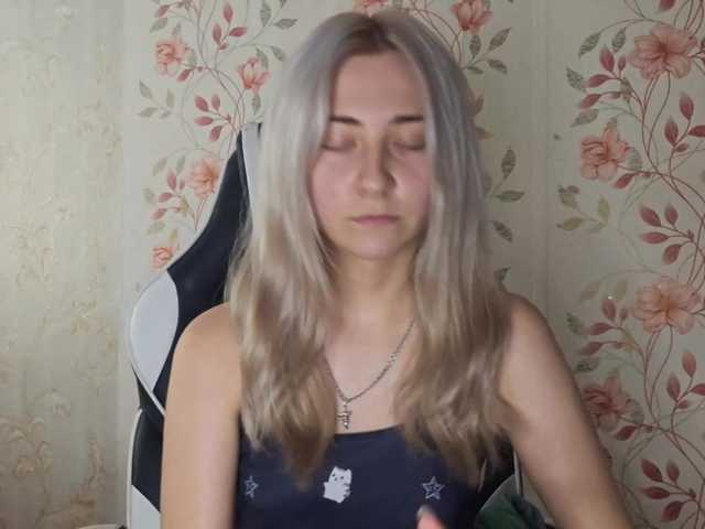 NickiCreagh live cam on BongaCams