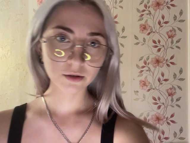 NickiCreagh live cam on BongaCams