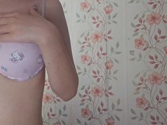 NickiCreagh live cam on BongaCams