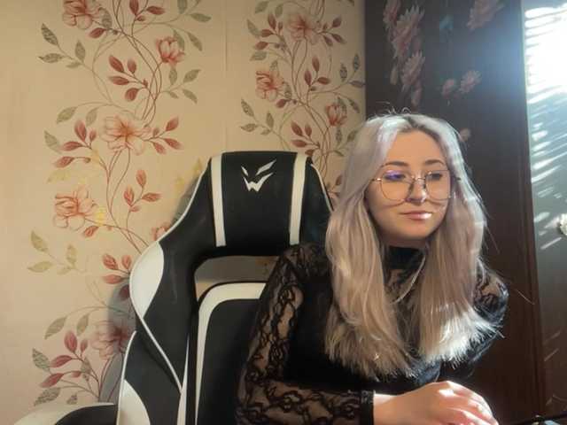 NickiCreagh live cam