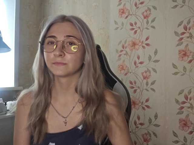 NickiCreagh live cam on BongaCams