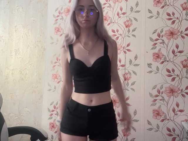 NickiCreagh live cam on BongaCams