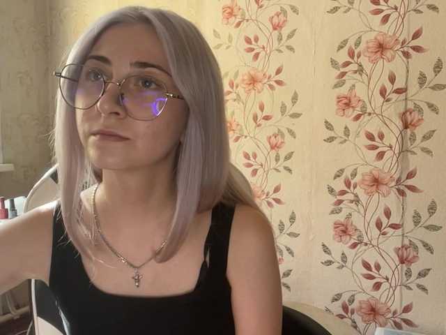 NickiCreagh live cam on BongaCams