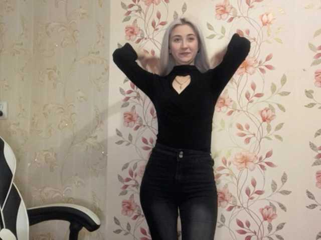 NickiCreagh live cam on BongaCams