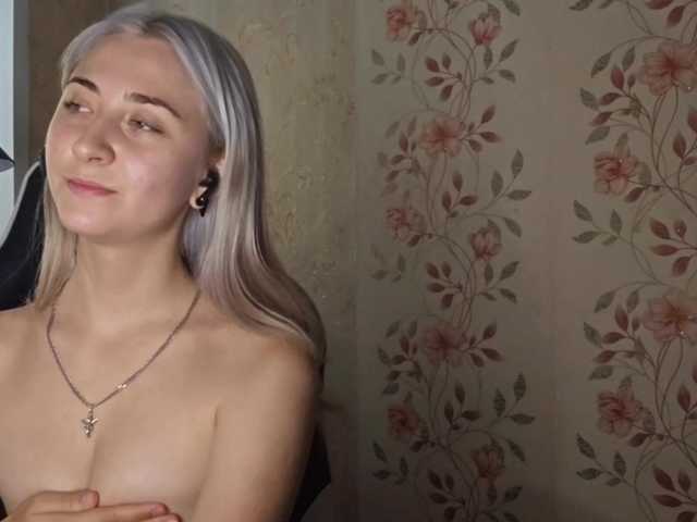 NickiCreagh live cam on BongaCams