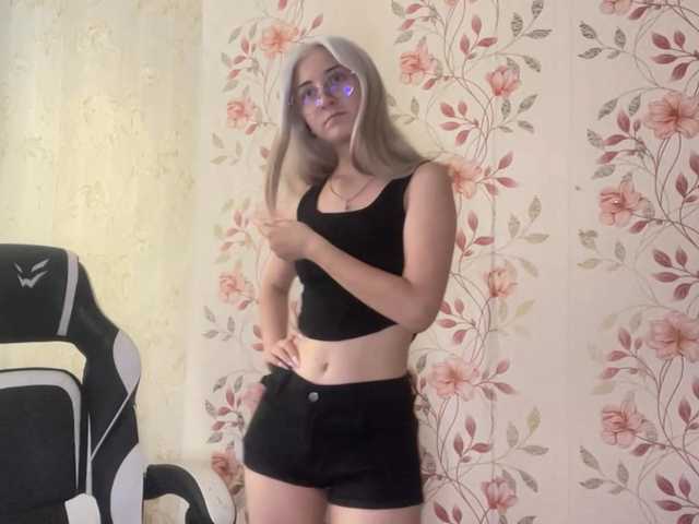 NickiCreagh live cam on BongaCams
