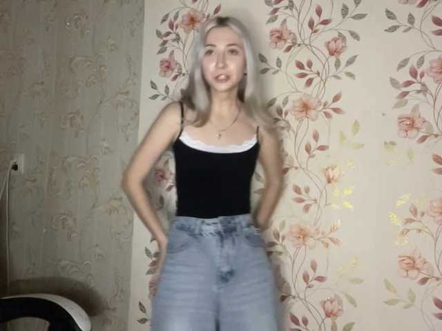 NickiCreagh live cam on BongaCams