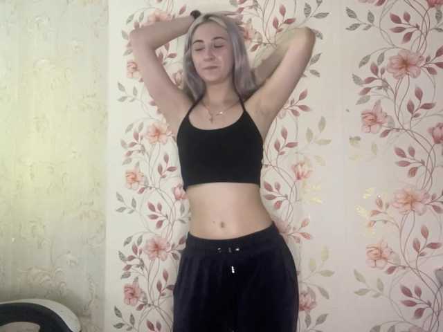 NickiCreagh live cam on BongaCams