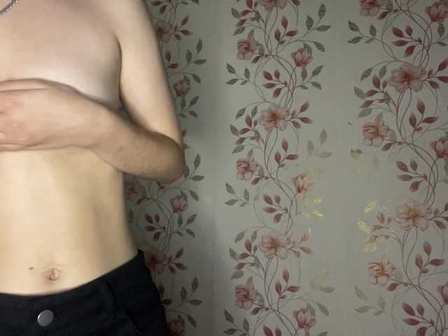 NickiCreagh live cam on BongaCams