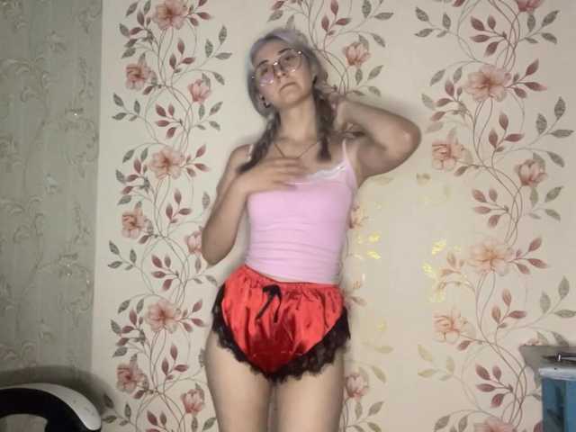 NickiCreagh live cam on BongaCams