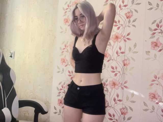 NickiCreagh live cam on BongaCams