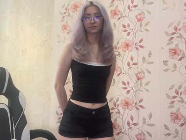 NickiCreagh live cam on BongaCams