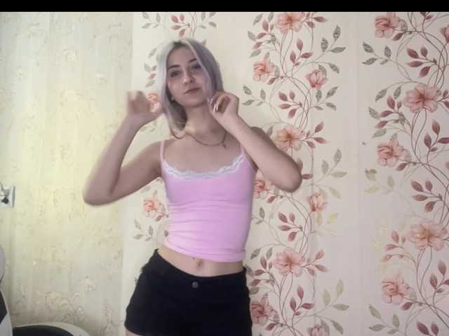 NickiCreagh live cam on BongaCams