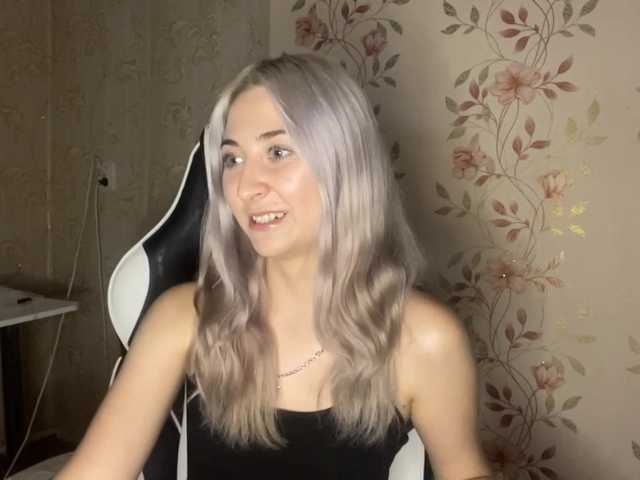NickiCreagh live cam on BongaCams