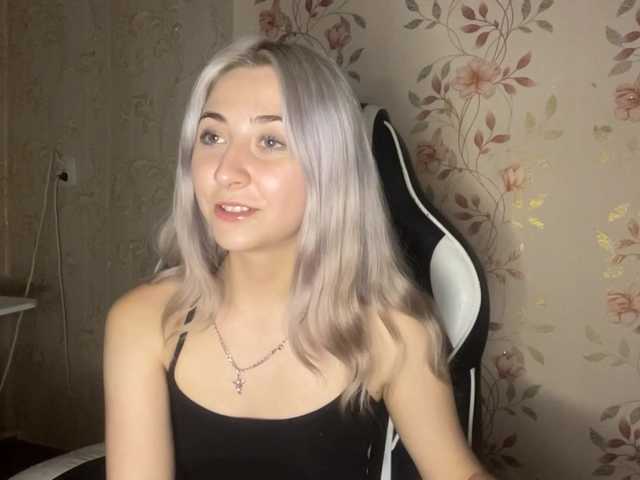 NickiCreagh live cam on BongaCams