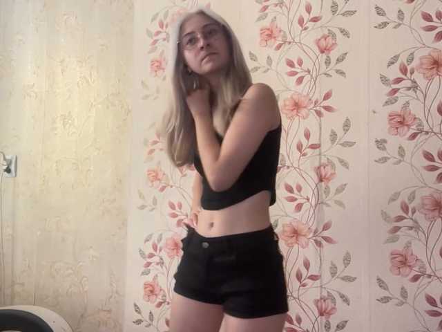 NickiCreagh live cam on BongaCams