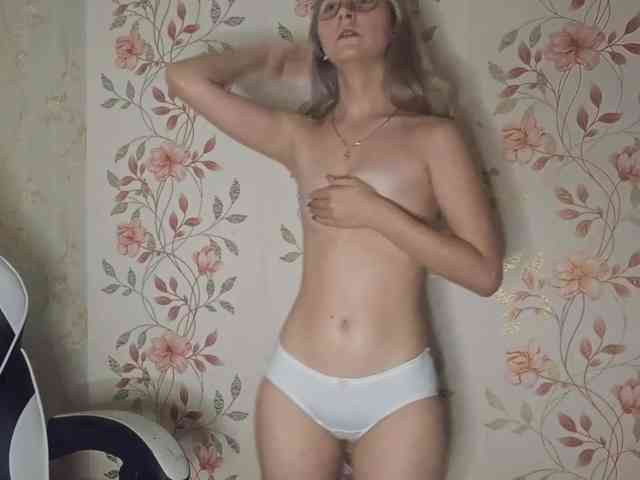 NickiCreagh webcam