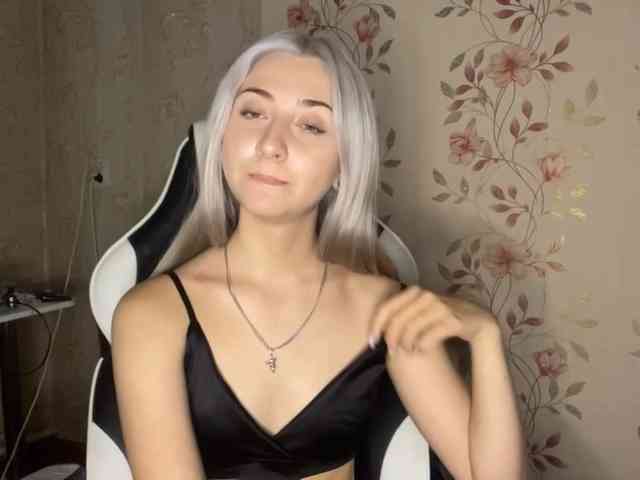 NickiCreagh webcam