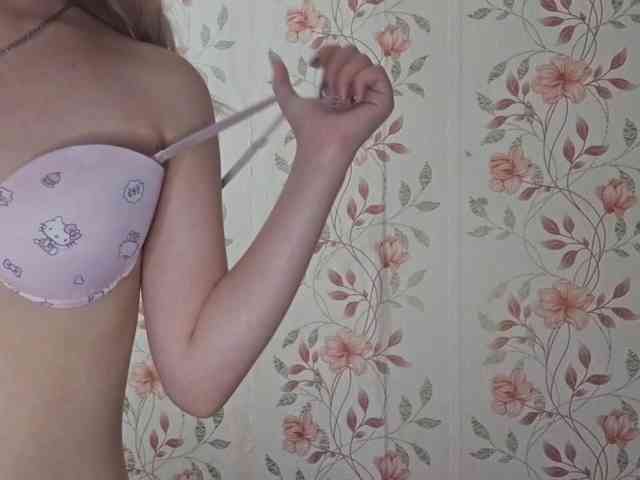 NickiCreagh webcam