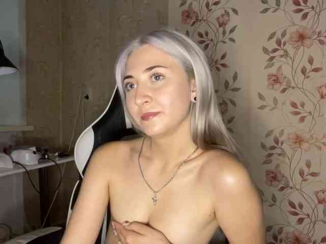 NickiCreagh webcam