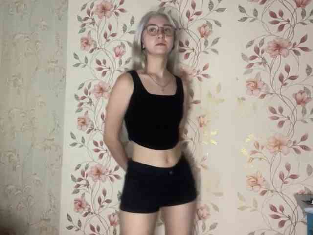 NickiCreagh webcam