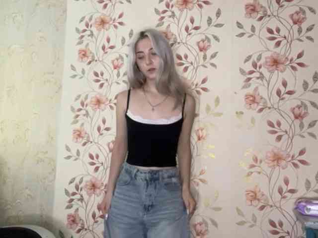 NickiCreagh webcam
