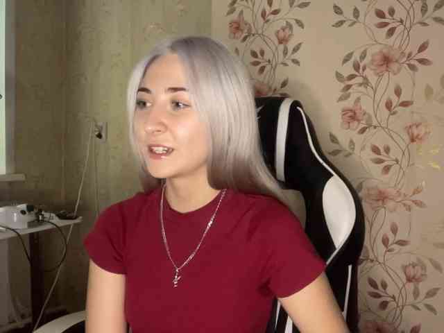 NickiCreagh webcam