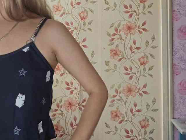 NickiCreagh webcam