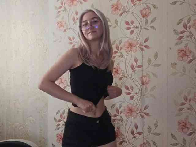 NickiCreagh webcam