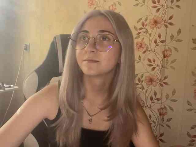 NickiCreagh webcam